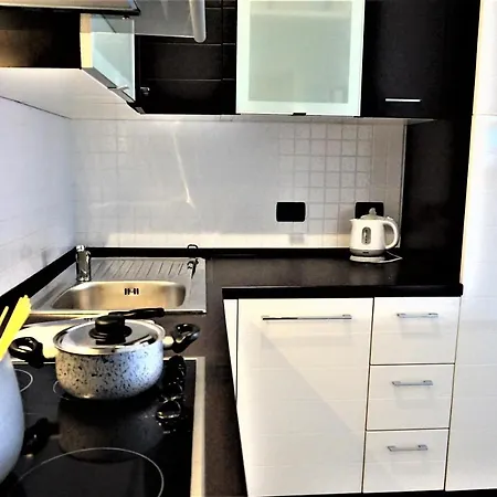 Yachting Club Apartment